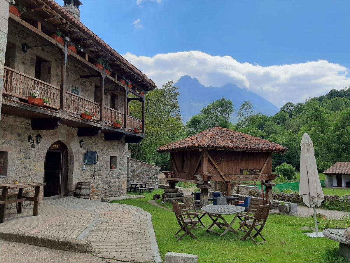 ホテル La Casa Vieja En Valdeon Soto de Valdeón エクステリア 写真