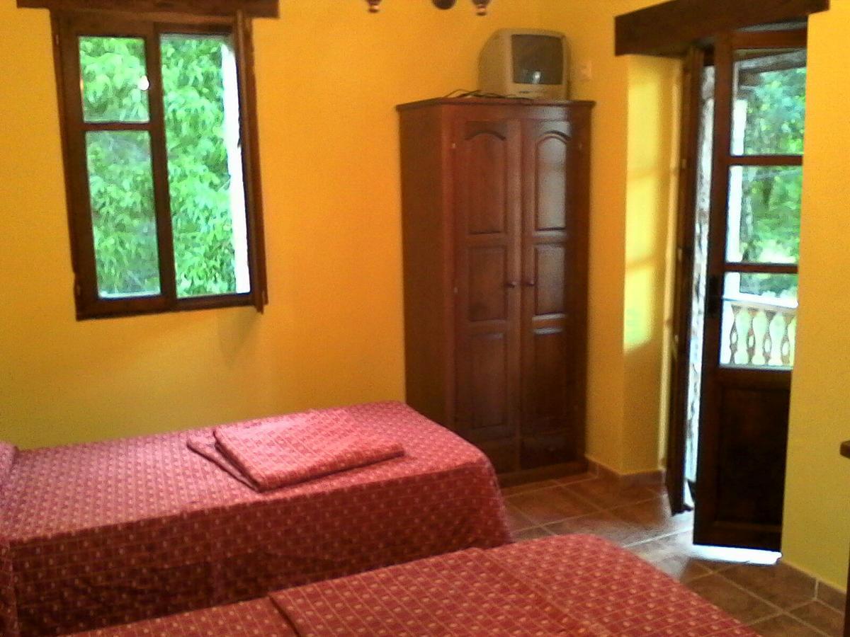 ホテル La Casa Vieja En Valdeon Soto de Valdeón エクステリア 写真