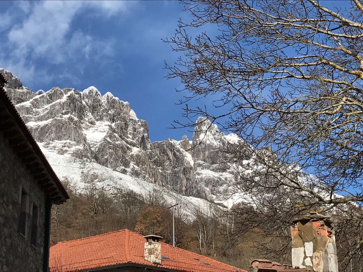ホテル La Casa Vieja En Valdeon Soto de Valdeón エクステリア 写真